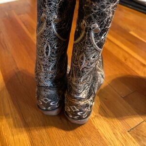 Circle G Intricate Black and cream Boots